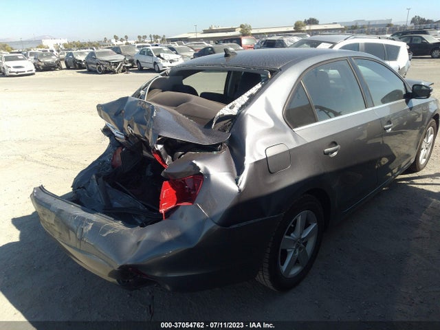3VWLL7AJXEM230148 Volkswagen Jetta Sedan Tdi
