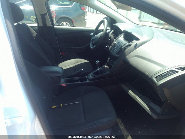 2018 FORD FOCUS SE VIN: 1FADP3FE4JL219096