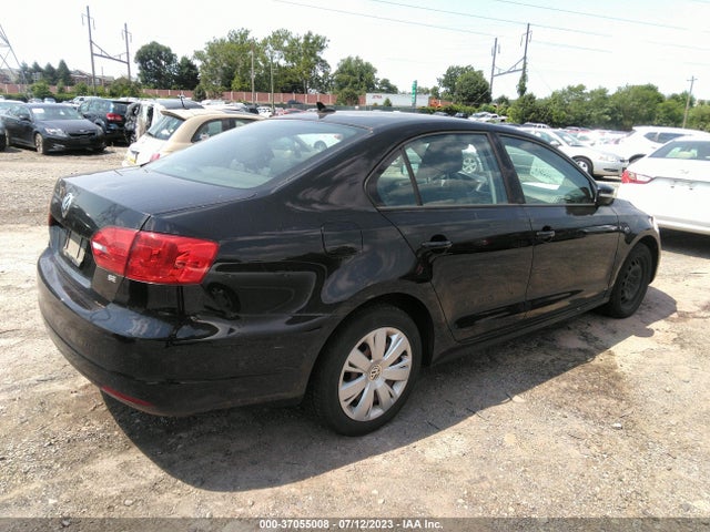 3VWD17AJ6EM390490 Volkswagen Jetta Sedan Se