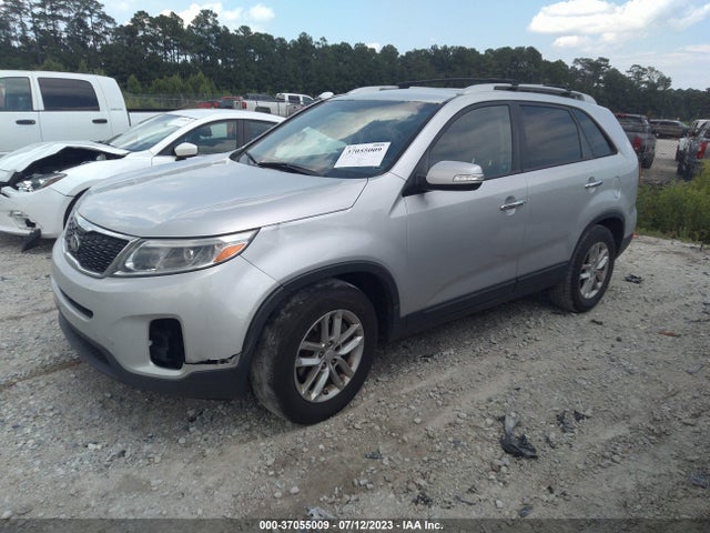 2014 KIA SORENTO LX VIN: 5XYKT4A65EG504958