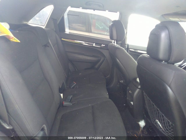 2014 KIA SORENTO LX VIN: 5XYKT4A65EG504958