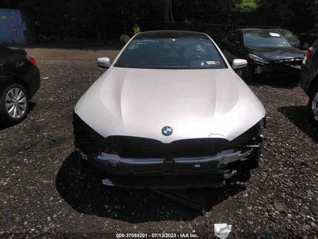 BMW 8 Series 840i 2021 WBAGV4C04MCG32538 Image 4