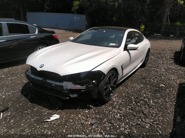 BMW 8 Series 840i 2021 WBAGV4C04MCG32538 Image 2