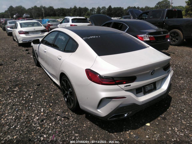 BMW 8 Series 840i 2021 WBAGV4C04MCG32538 Image 9