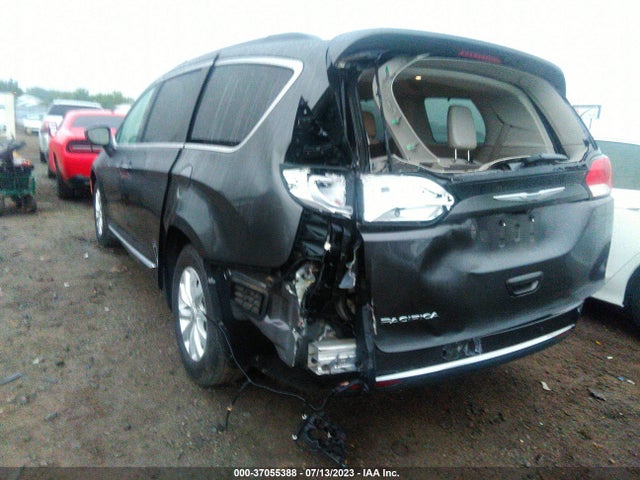 2C4RC1BGXHR654617 Chrysler Pacifica Touring-l