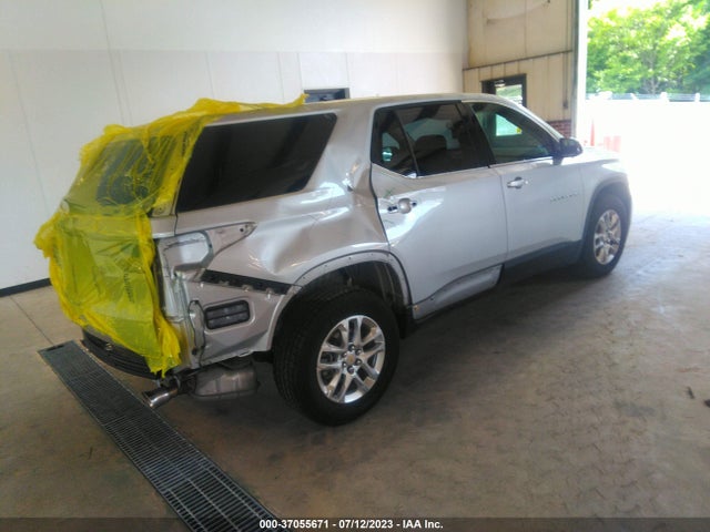 Chevrolet Traverse Ls 2019 1GNERFKW3KJ187934 Image 4