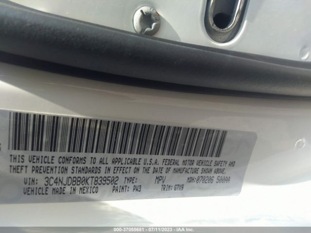 3C4NJDBB0KT839502 Jeep Compass Latitude
