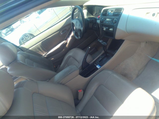 2000 HONDA ACCORD CPE EX W/LEATHER VIN: 1HGCG2255YA012570