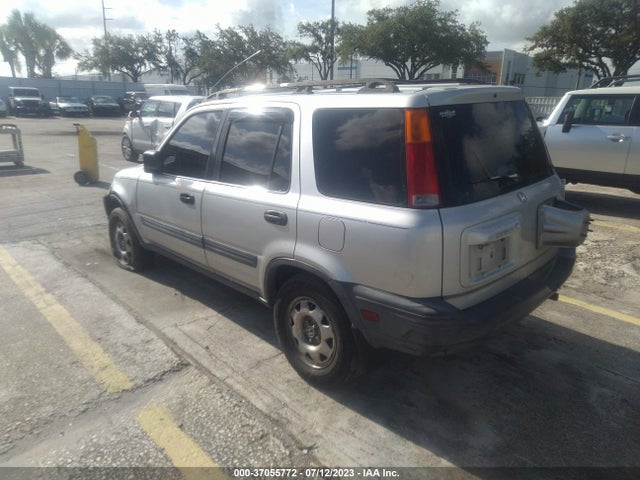 1998 HONDA CR-V LX VIN: JHLRD2842WC008643