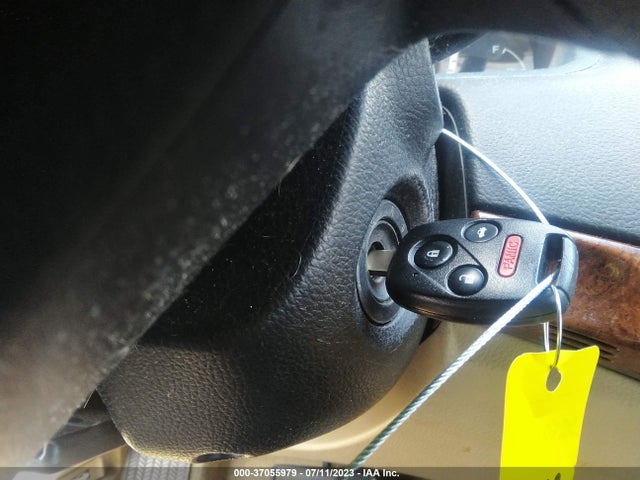 2011 HONDA ACCORD SDN EX-L VIN: 1HGCP2F8XBA036553