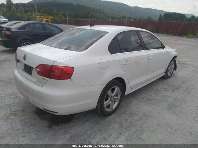 2013 VOLKSWAGEN JETTA SEDAN TDI VIN: 3VWLL7AJ0DM434598