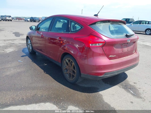 Ford FOCUS SE 2015 1FADP3K27FL274404 Image 4