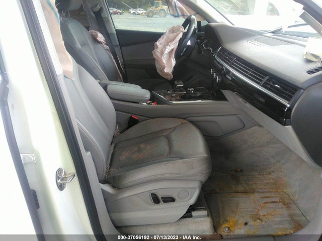 WA1LAAF70KD043215 Audi Q7 Premium Plus