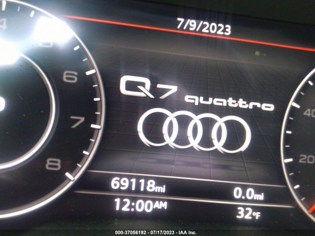 WA1LAAF70KD043215 Audi Q7 Premium Plus