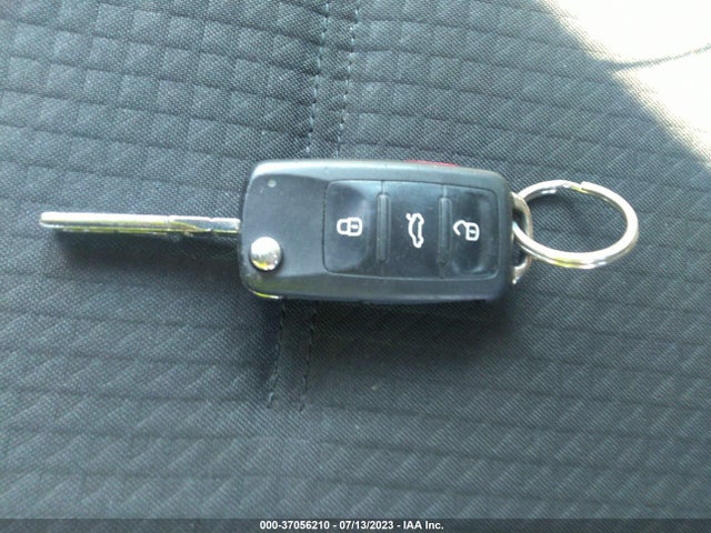 3VW267AJ5GM412510 Volkswagen Jetta Sedan 1.4t S