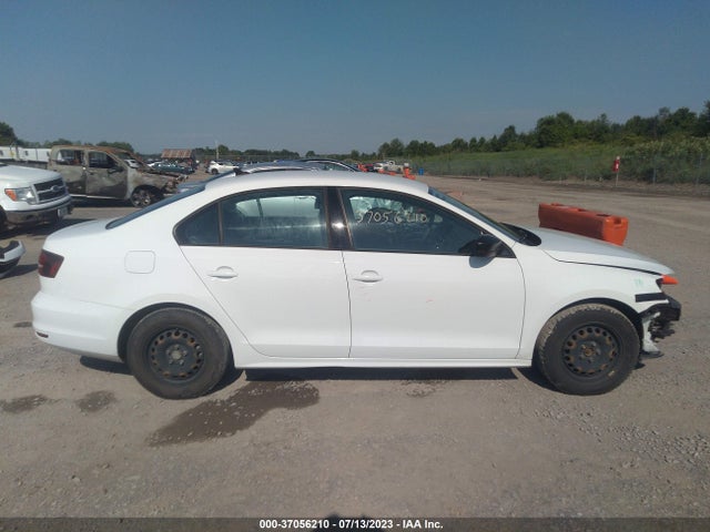 3VW267AJ5GM412510 Volkswagen Jetta Sedan 1.4t S