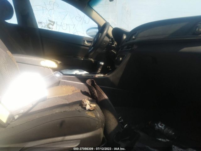 5XXGT4L35HG172005 KIA Optima Lx