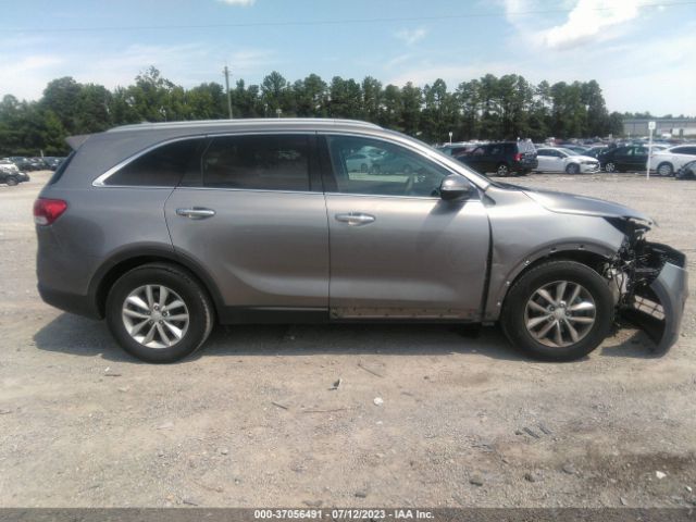 5XYPG4A59GG033711 KIA SORENTO LX