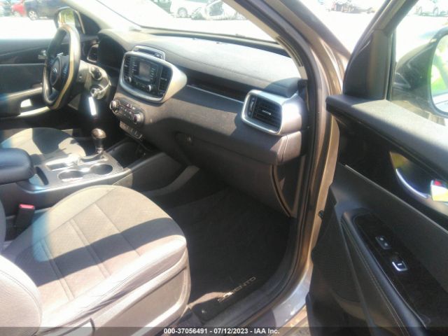 5XYPG4A59GG033711 KIA SORENTO LX