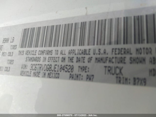 3C6TRVDG8JE104520 RAM Promaster Cargo Van