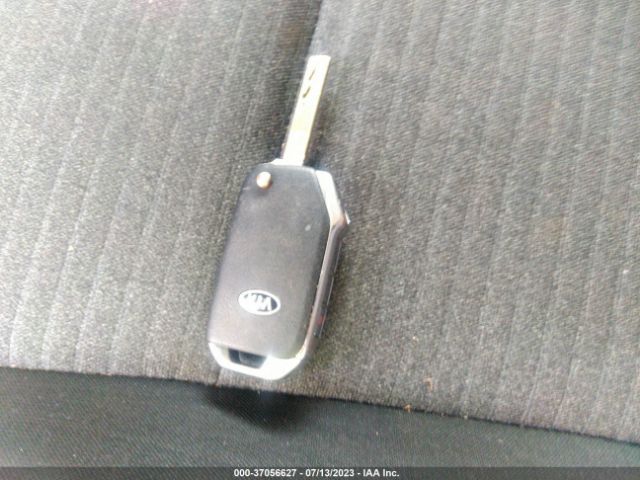 KNDJ23AU8M7149061 KIA SOUL S