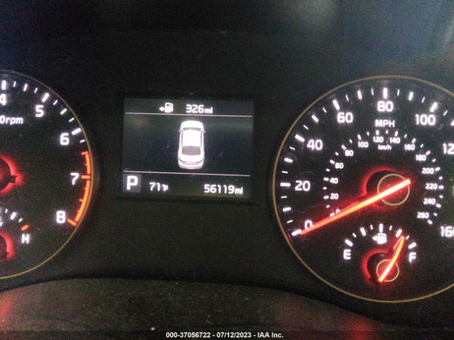 KNALC4J13H5068730 KIA Cadenza Premium