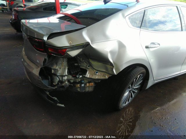 KNALC4J13H5068730 KIA Cadenza Premium