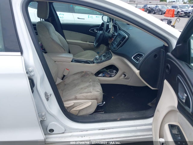 Chrysler 200 Limited 2015 1C3CCCAB2FN633346 Image 11