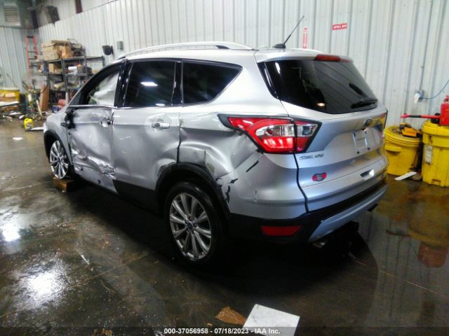 1FMCU0J93HUB46164 Ford Escape Titanium