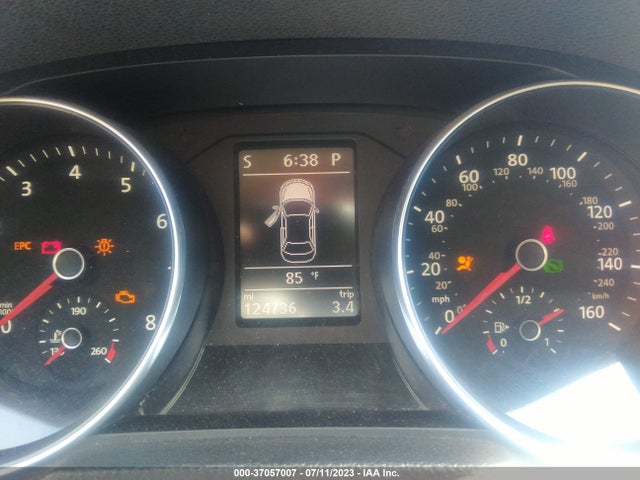 1VWBT7A36GC011348 Volkswagen Passat 1.8t Se