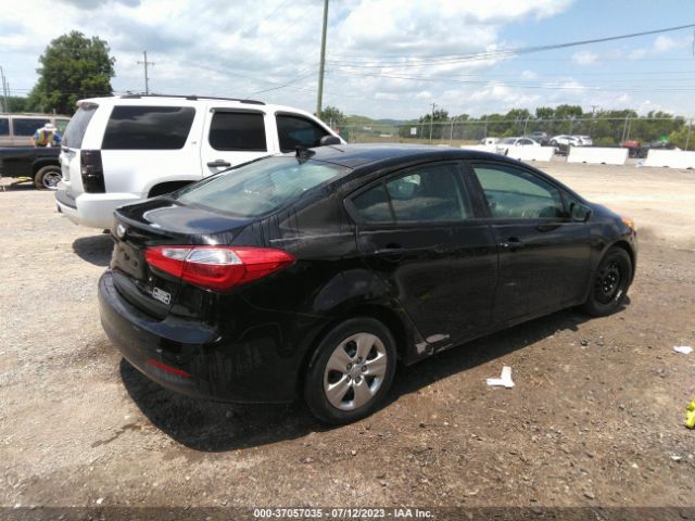 KNAFK4A62F5276137 KIA FORTE LX