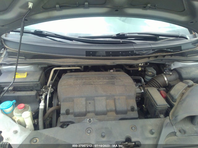 Honda Odyssey Touring 2016 5FNRL5H96GB097330 Image 10