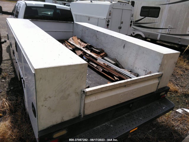 2017 Ram 3500 Chassis, VIN: 3C7WRLFLXHG598692