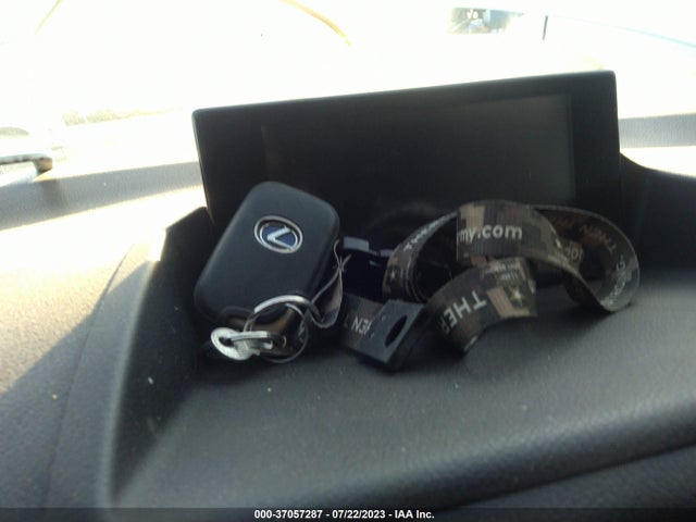 JTHKD5BH9E2209759 Lexus Ct 200h Hybrid