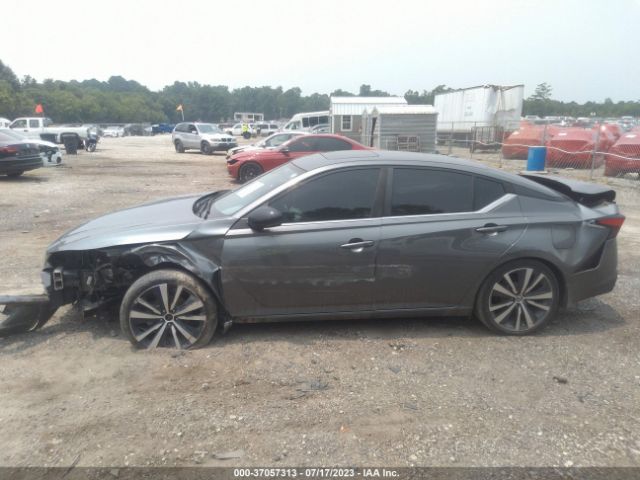 1N4BL4CV6KC150555 Nissan Altima 2.5 Sr