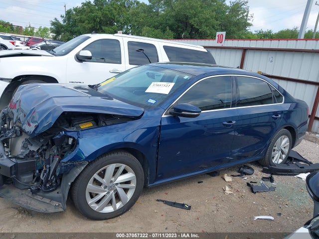 2018 VOLKSWAGEN PASSAT 2.0T SE VIN: 1VWBA7A30JC032063