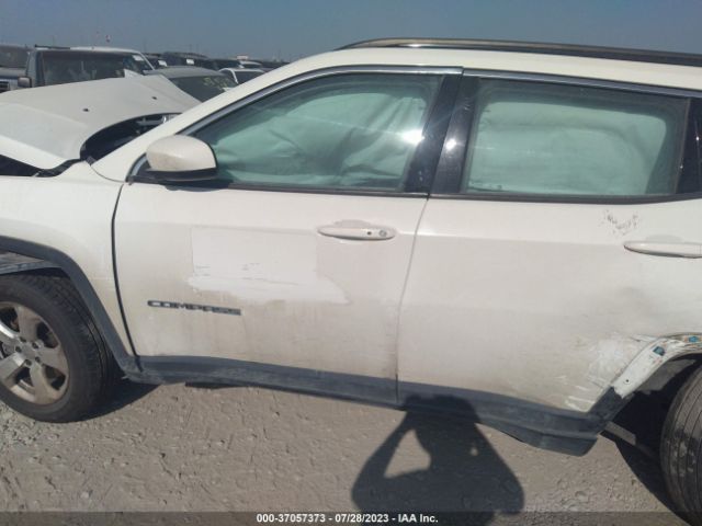 3C4NJCBB4JT460687 Jeep Compass Latitude
