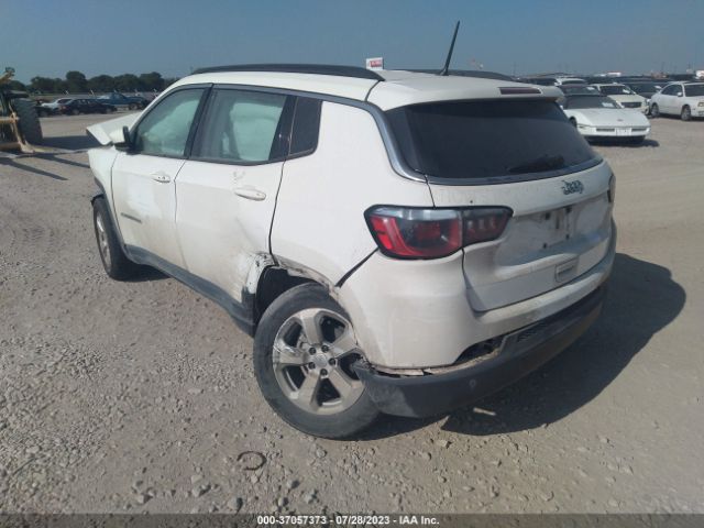 3C4NJCBB4JT460687 Jeep Compass Latitude