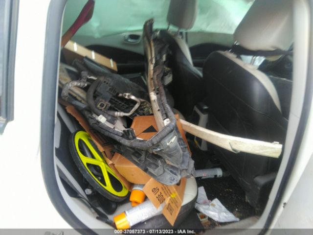 3C4NJCBB4JT460687 Jeep Compass Latitude