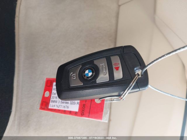 WBA8E1G50GNU11498 BMW 3 Series 320i