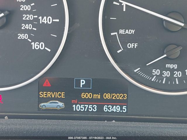 WBA8E1G50GNU11498 BMW 3 Series 320i