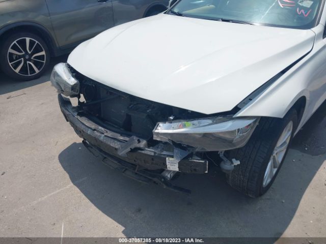 WBA8E1G50GNU11498 BMW 3 Series 320i
