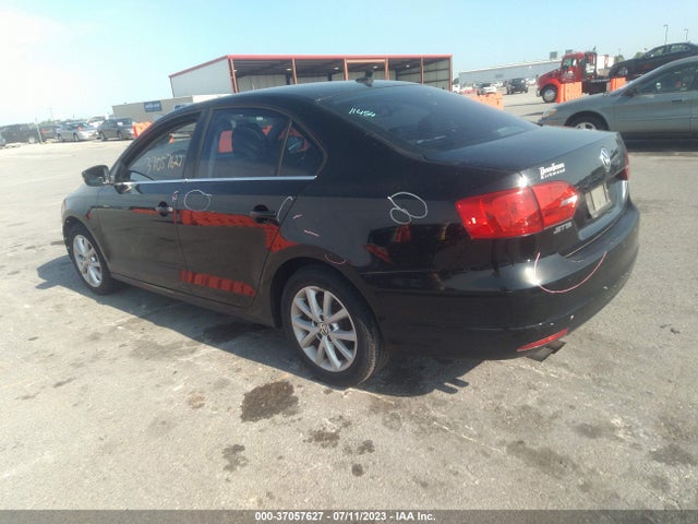 3VWD17AJ4EM409327 Volkswagen Jetta Sedan Se