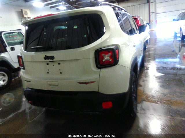 ZACCJBCB5JPH00532 Jeep Renegade Trailhawk