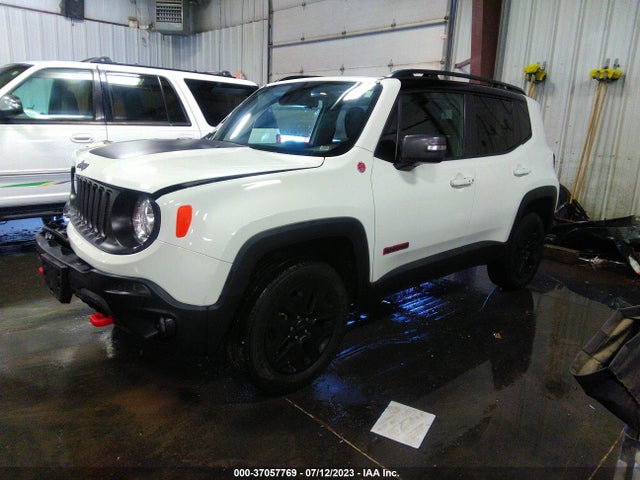 ZACCJBCB5JPH00532 Jeep Renegade Trailhawk