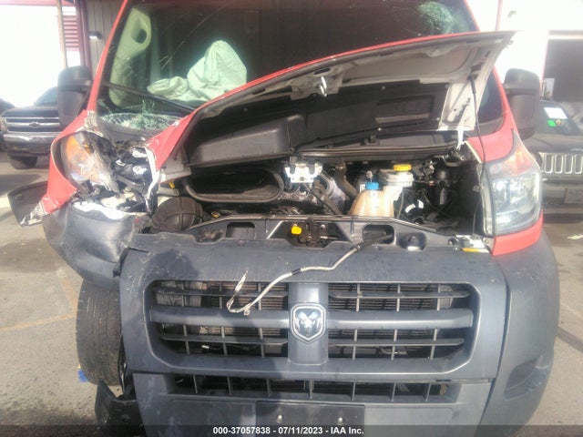3C6TRVDG3JE123847 RAM Promaster Cargo Van