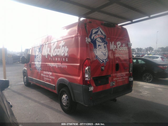 3C6TRVDG3JE123847 RAM Promaster Cargo Van