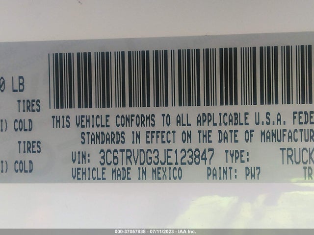 3C6TRVDG3JE123847 RAM Promaster Cargo Van