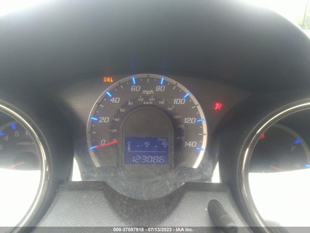 2013 HONDA FIT SPORT VIN: JHMGE8H54DC040907