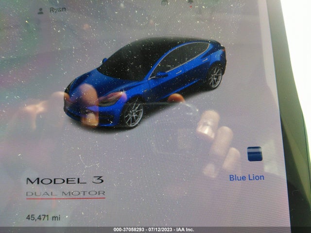 2019 Tesla 3, VIN: 5YJ3E1EBXKF418276